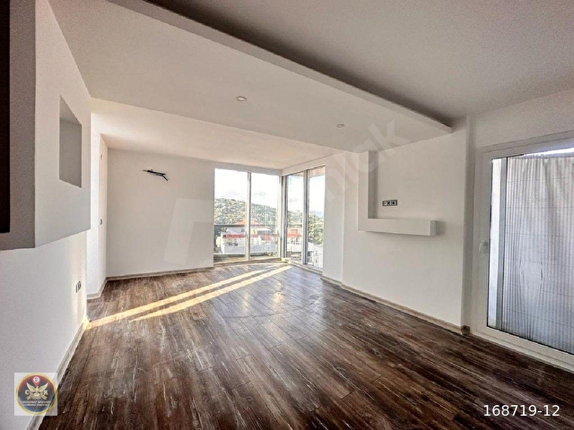 KUŞADASI MERKEZİ LOKASYONDA FULL DENİZ MANZARALI YERDEN ISITMA DUBLEKS DAİRE - Görsel 18