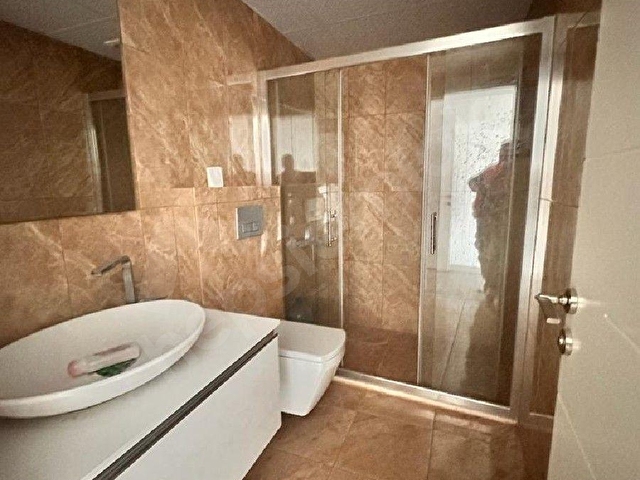 KUŞADASI MERKEZİ LOKASYONDA FULL DENİZ MANZARALI YERDEN ISITMA DUBLEKS DAİRE - Görsel 24