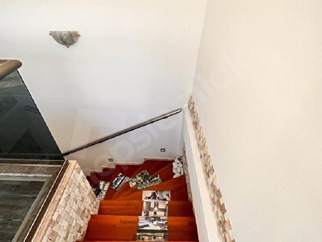 KUŞADASI MERKEZİ LOKASYONDA FULL DENİZ MANZARALI YERDEN ISITMA DUBLEKS DAİRE - Görsel 27