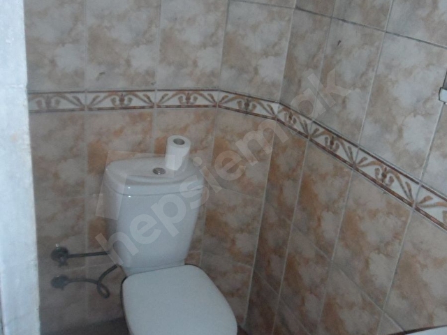Zeytinburnu Demirciler Sitesin de Kiralık Dükkan - Görsel 10