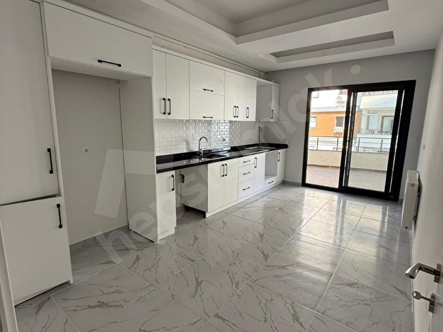 AKDENİZ PANOROMA SİTESİNDE 3+1 DOĞALGAZLI KİRALIK DAİRE - Görsel 3