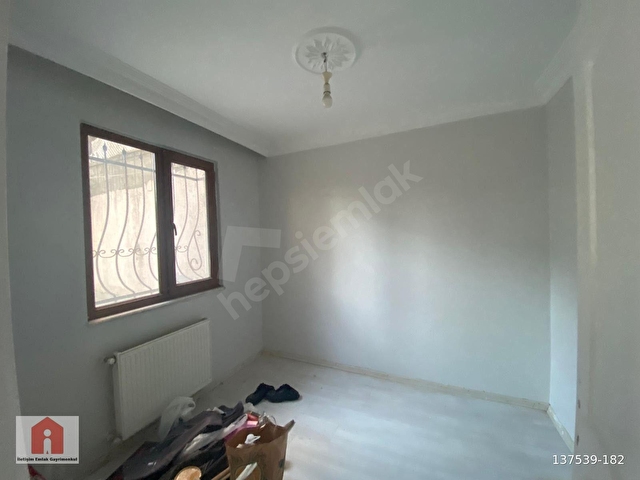 İLETİŞİMden EYÜPSULTAN AKŞEMSETTİN MAHALLESİ CENGİZ TOPEL SATILIK BAHÇELİ SATILIK UYGUN DAİRE - Görsel 4