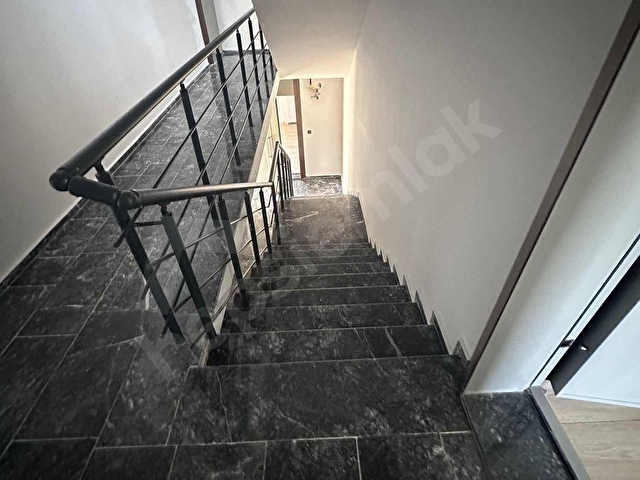Urla Atatürk Mahallesi Kiralık 1+1 Daireler - Görsel 3