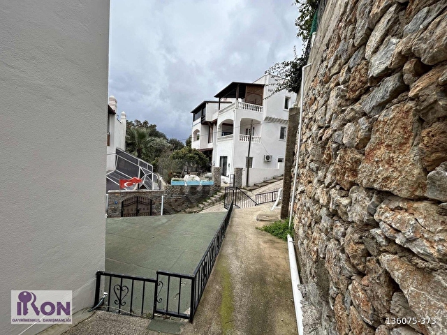 BODRUM YOKUŞBAŞINDA KİRALIK KALE VE DENİZ MANZARALI 2+1 DAİRE - Görsel 3