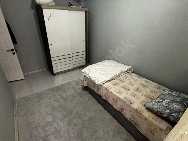 BANDIRMA MERKEZDE ÇATI EMLAK EŞYALI SATILIK 2+1 YÜKSEK GİRİŞ(YATRIMLIK ) - Görsel 4