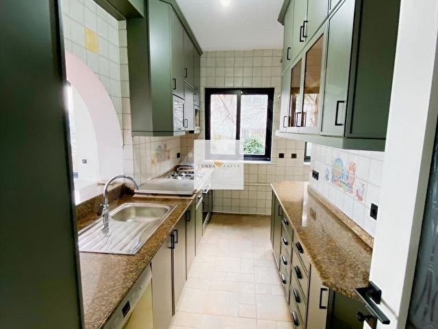 Rumeli Hisarda Manzaralı Kapalı Garajlı Kiralık Yol Yalısı - Görsel 11