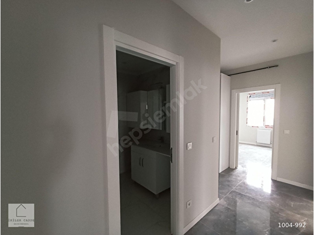 KADIKÖY ERENKÖY SATILIK DAİRE 115 m² NET 3+1 BALKONLUSIFIR BİNA - Görsel 25