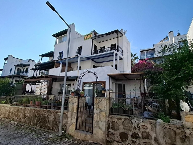 BODRUM GÜNDOĞAN DENİZATI SİTESİNDE 4+2 DENİZ MANZARALI VİLLA