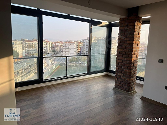 Demirköprüde Özel Tadilatlı Köşe/ Ferah Daire - Görsel 18