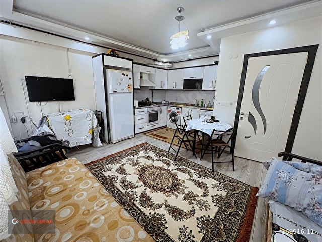 ÇÖZÜM EMLAKTAN MURADİYE 23 NİSAN PARKI CİVARI 1+1 EŞYALI DAİRE - Görsel 9