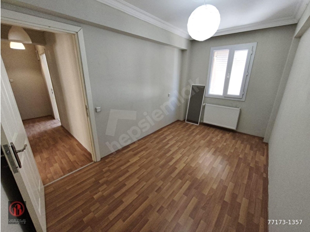 BALÇOVADA GENÇ BİNADA J.TERMAL ISITMALI ARAKAT SATILIK 2+1 DAİRE - Görsel 26