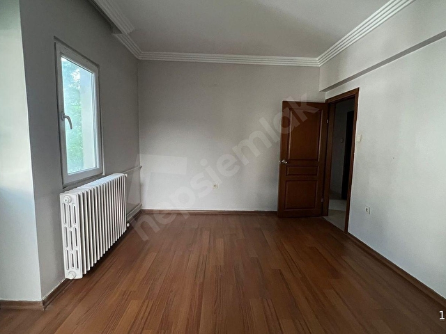 MAHATMAGANDİ SOKAKTA 3+1 KİRALIK DAİRE