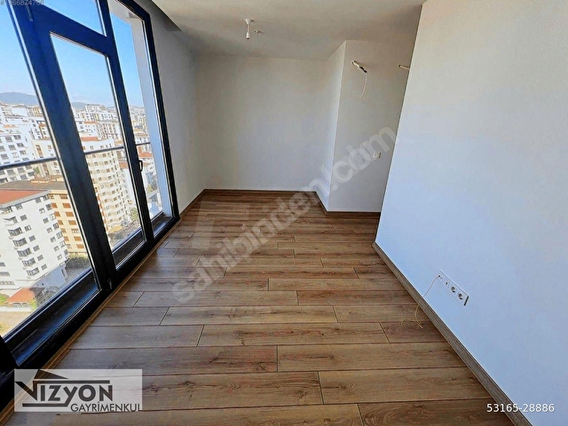 VİZYONDAN SUADİYEDE MARMARAYA YAKIN 140 M2 GENİŞ 3+1 ARAYANLARA - Görsel 3