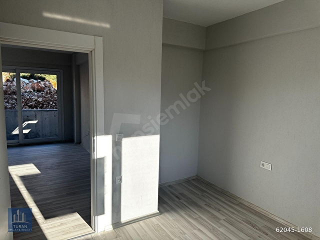 milas emekte bodrum yoluna yakın satılık daire - Görsel 6