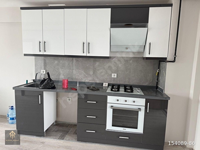 MERKEZİ KONUMDA EN ÜST KAT KİRALIK DAİRE 1+1 45 MT² SIFIR