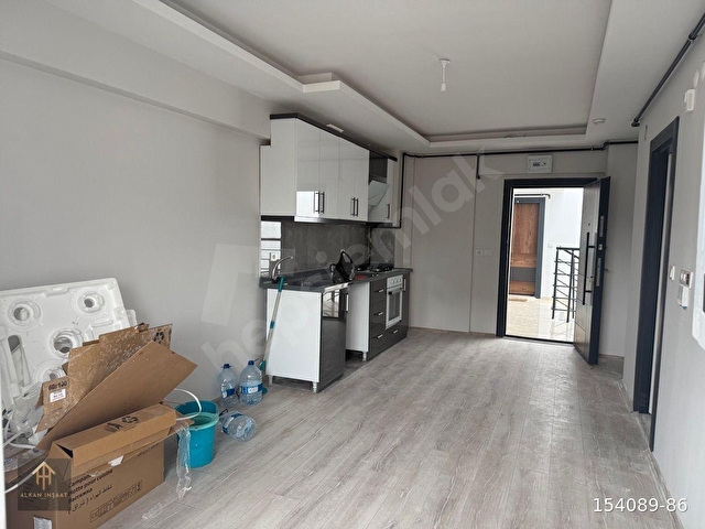 MERKEZİ KONUMDA EN ÜST KAT KİRALIK DAİRE 1+1 45 MT² SIFIR - Görsel 9