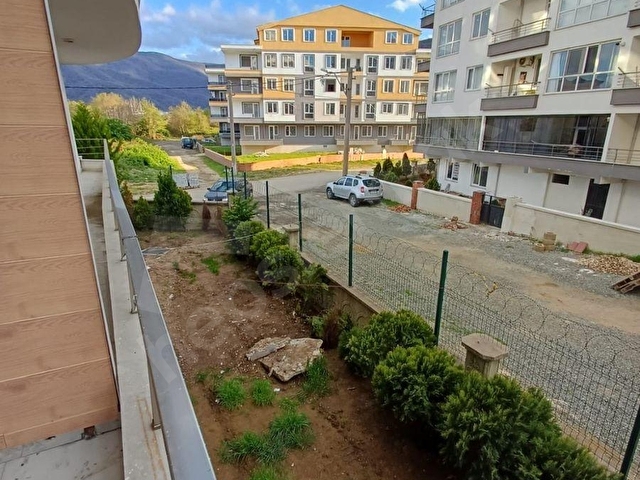 YALOVA ÇINARCIK TEŞVİKİYE DOĞA İLE DENİZE YÜRÜME MESAFESİNDE YENİ BİNA SİTE İÇERSİNDE HAVUZLU - Görsel 3