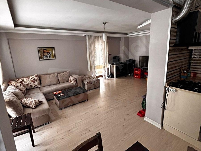 ANITTEPE BİTİŞTİREN SOKAKTA 10 YILLIK BİNADA TEMİZ BAKIMLI GENİŞ TERASLI SATILIK 3+1 DUBLEKS DAİRE - Görsel 2