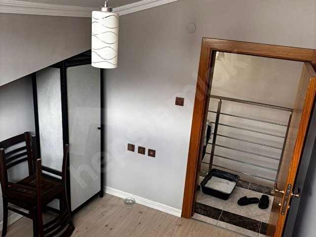 ANITTEPE BİTİŞTİREN SOKAKTA 10 YILLIK BİNADA TEMİZ BAKIMLI GENİŞ TERASLI SATILIK 3+1 DUBLEKS DAİRE - Görsel 26