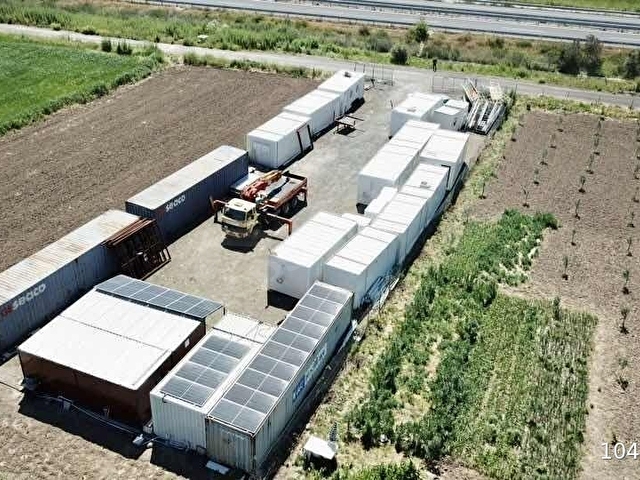 Aliağa Organize Sanayi Yolunda 1.300 m² Satılık Depolama Alanı - Görsel 9