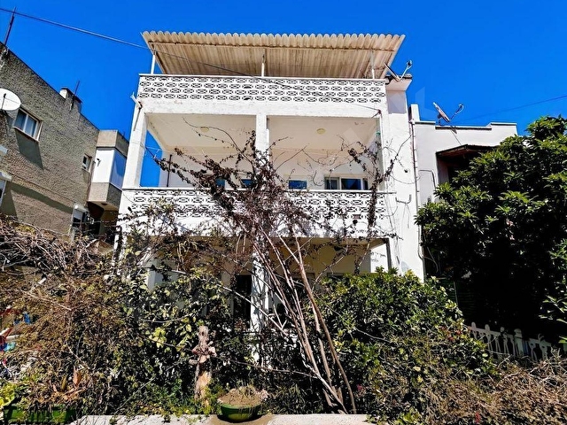 Urla Atatürk Mahallesi Güneş Sitesinde Kiralık 3+1 - Görsel 29