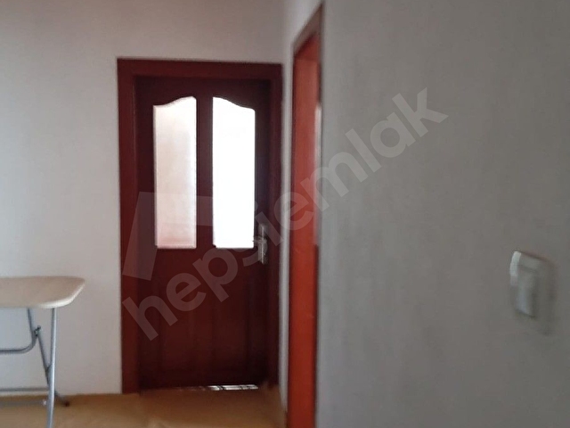 Aydınlıkevler Mahallesi Fen Lisesinin altında 2+1 Kiralık Daire