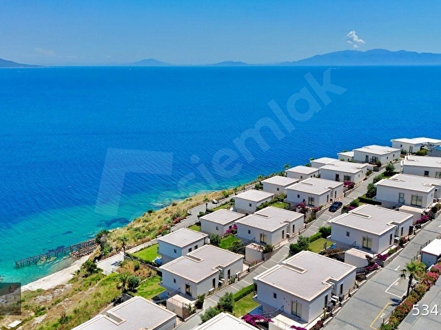 Akyarlar’da Denize Sadece 200 metre Mesafede Harika Manzaralı 350 m2 Arsa İçerisinde Müstakil Villa - Görsel 8