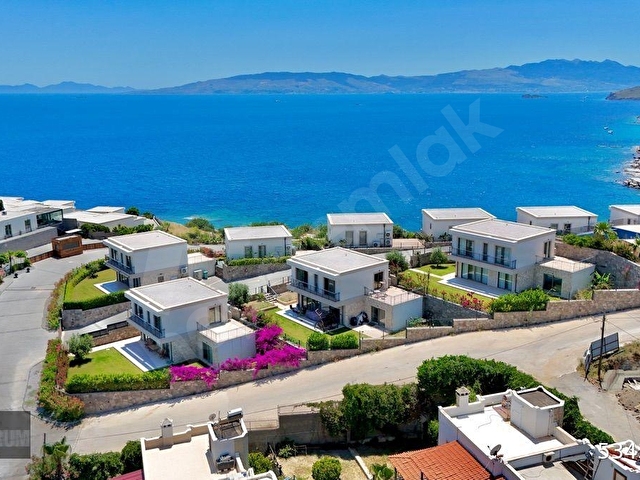 Akyarlar’da Denize Sadece 200 metre Mesafede Harika Manzaralı 350 m2 Arsa İçerisinde Müstakil Villa - Görsel 9