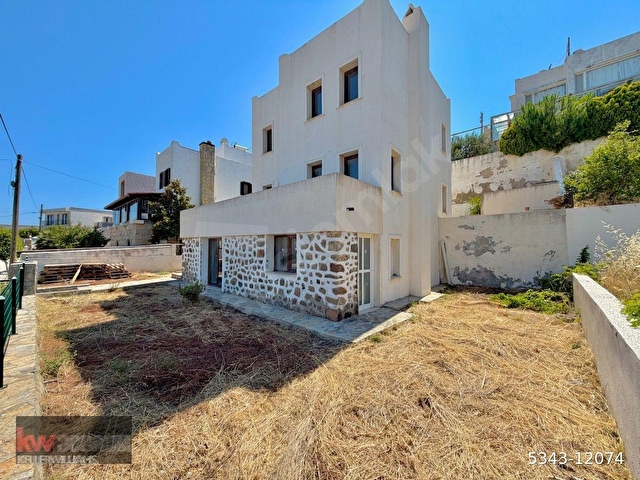Akyarlar’da Denize Sadece 200 metre Mesafede Harika Manzaralı 350 m2 Arsa İçerisinde Müstakil Villa - Görsel 10