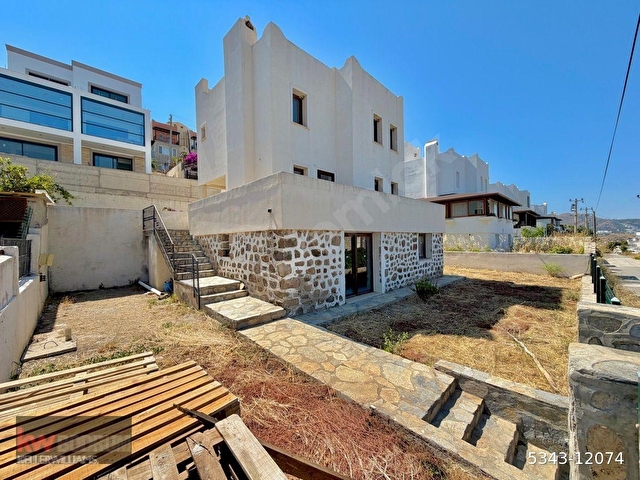Akyarlar’da Denize Sadece 200 metre Mesafede Harika Manzaralı 350 m2 Arsa İçerisinde Müstakil Villa - Görsel 11