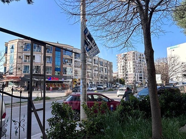Buca Yenigün Mahallesinde AnaCadde Üzeri Satılık Dükkan - Görsel 27