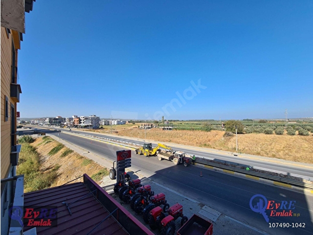 EvRE Emlaktan Gömeçte Ebeveyn Banyolu 3+1 Kiralık 4 Cephe Daire - Görsel 10