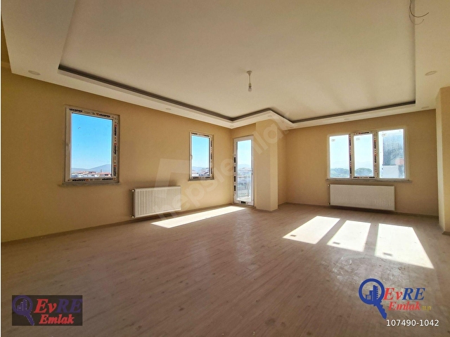 EvRE Emlaktan Gömeçte Ebeveyn Banyolu 3+1 Kiralık 4 Cephe Daire - Görsel 3
