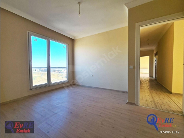 EvRE Emlaktan Gömeçte Ebeveyn Banyolu 3+1 Kiralık 4 Cephe Daire - Görsel 17