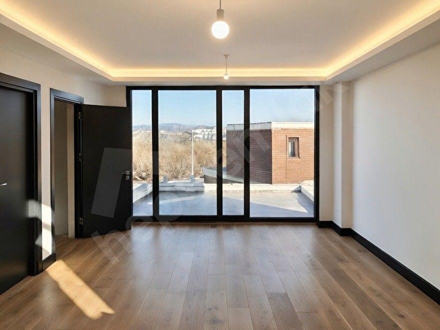 TUZLA TEPEÖRENDE YENİ BİR YAŞAM BAŞLIYOR NET 350 m2 VİLLA - Görsel 11