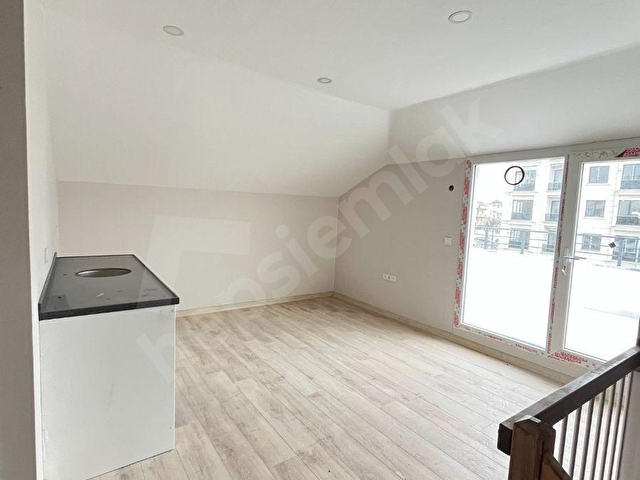 Büyükçekmece Cumhuriyet Mah Butik Sitede Sıfır Lüks 4+1 Kiralık Dubleks - Görsel 18