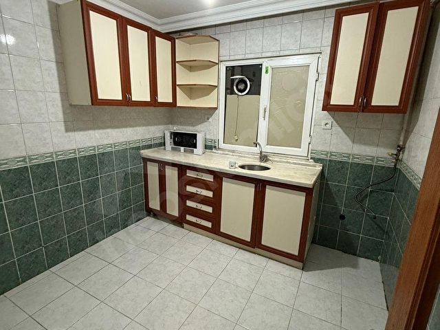 3+1 110 m2 KOMBİLİ ASANSÖRLÜ MECİDİYEKÖY MERKEZE 8-10 dk KAT MÜLKİYETLİ ARA KAT