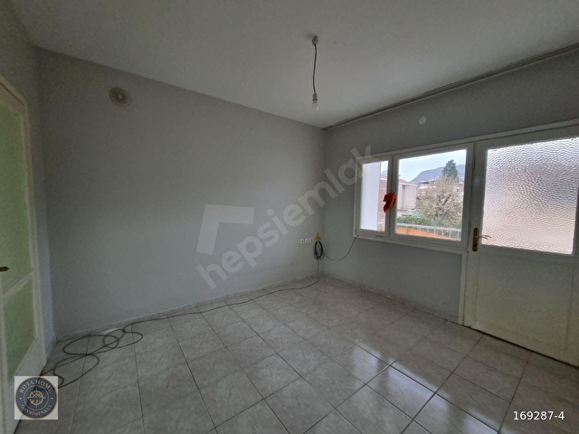 Cigli Kaymakamlık Arkasında Kiralık 2+1 Daire - Görsel 11
