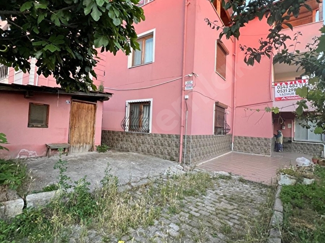 TOKAT NİKSAR DA ACİL SATILIK 3 KATLI MÜSTAKİL EV