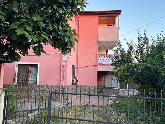 TOKAT NİKSAR DA ACİL SATILIK 3 KATLI MÜSTAKİL EV - Görsel 2