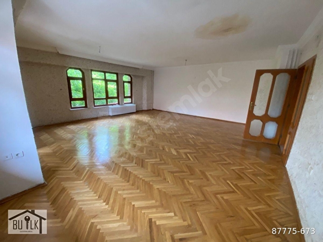 BU İLK ÖN CEPHE 5+1 DUBLEKS MERKEZİ 220M2 NET EBEVYN BANYOLU - Görsel 2