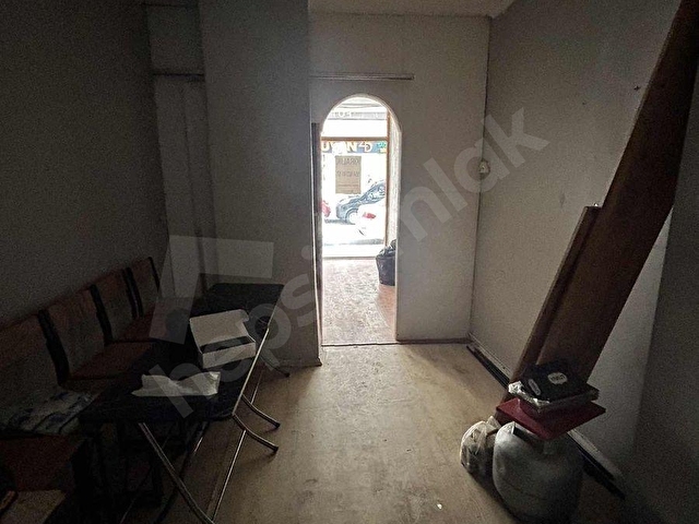 LOFÇA GAYRİMENKULDEN ŞEHİTLER MAH 30 M2 KİRALIK DÜKKAN - Görsel 8