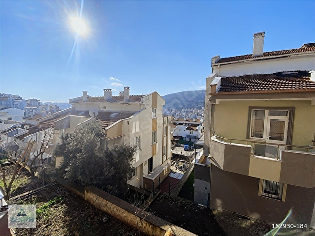 Zenith Real Estateten Satılık Kuvai Milliyede Tripleks Villa - Görsel 15