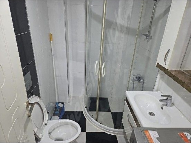 Konyaaltı hurmada havuzlu 1+1 eşyalı kiralık daire - Görsel 13