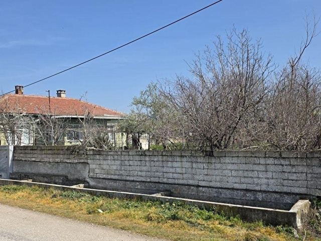 UTKU EMLAKTAN BABAESKİ ORUÇLU KÖYÜNDE MÜSTAKİL KÖYEVİ VE ARSA