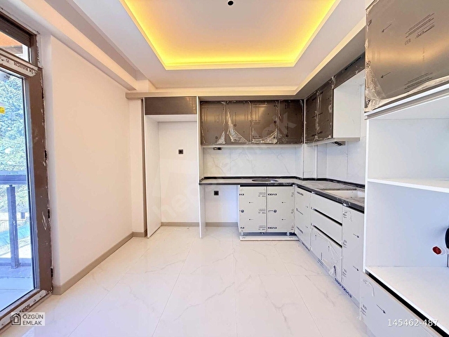 ÖZGÜNDEN 71 EVLER MAHALLESİ MÜKEMMEL KONUMDA 3+1 DAİRE - Görsel 12