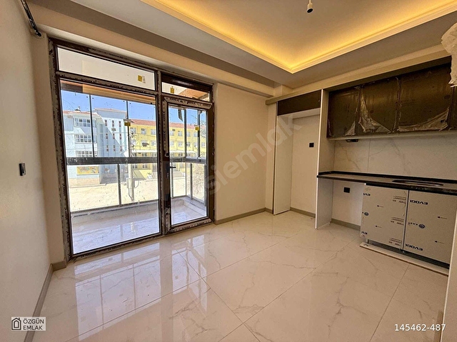 ÖZGÜNDEN 71 EVLER MAHALLESİ MÜKEMMEL KONUMDA 3+1 DAİRE - Görsel 11