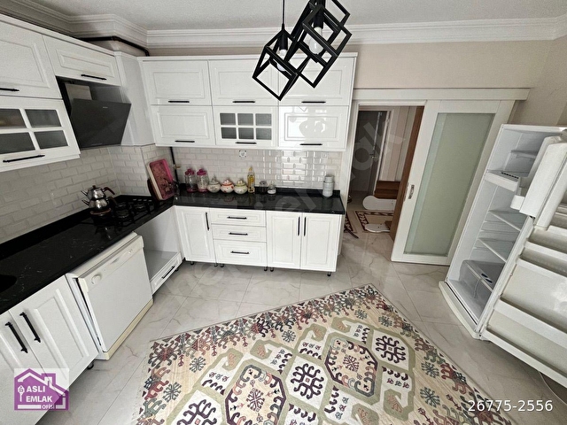 ASLI DAN SİNAN CADDESİNE YAKIN  YAPILI KOMBİLİ TERASLI 3+1 DUBLEKS DAİRE - Görsel 11