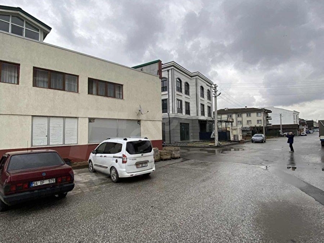 Başdekor dan serdivan AVM yakını sıfır eşyalı 2+1 kiralık - Görsel 18