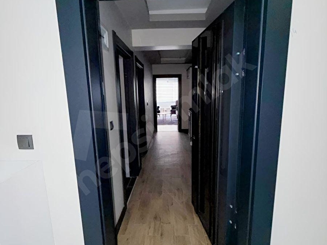 ŞAFAK 1+1 EŞYALI 55M² ARA KAT CADDE ÜSTÜ SIFIR EŞYALI YENİ BİNA - Görsel 2